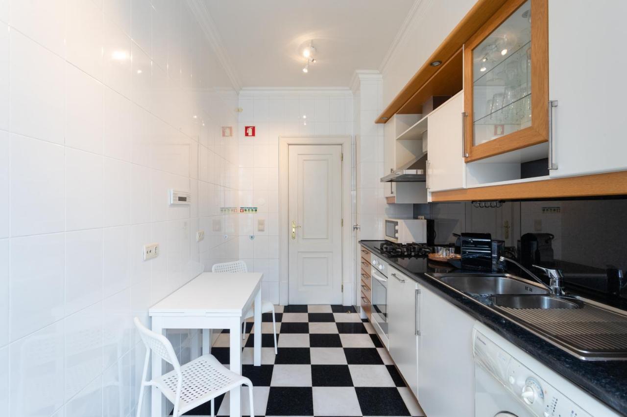 Апартаменты Living Chiado Лиссабон Экстерьер фото