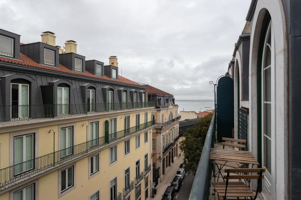 Апартаменты Living Chiado Лиссабон Экстерьер фото